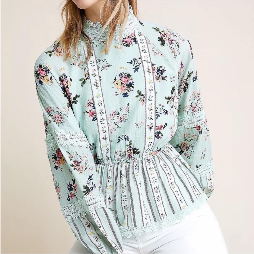 LAST CHANCE | Hemant & Nandita Anthropologie Amour Floral Lace Top in Mint